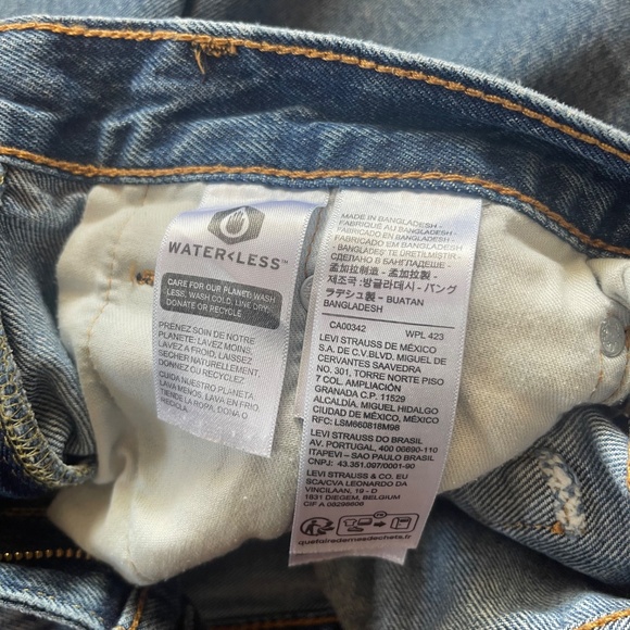 Levi 405 Jean shorts size 30 - Picture 6 of 6